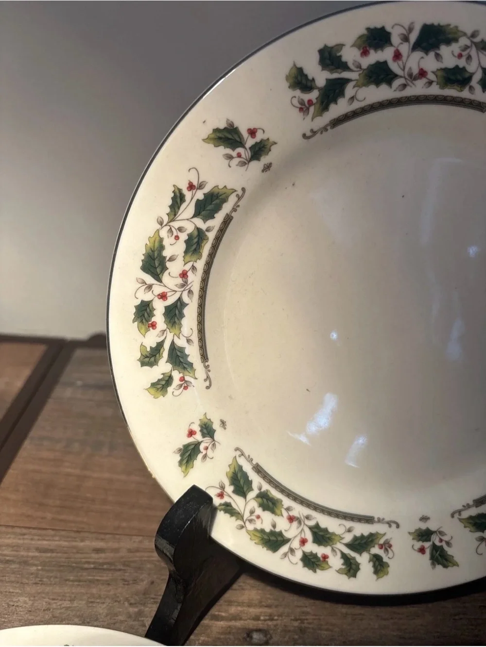 Corelle White Dinner Plates with Green Holly and Red Berry Border - Set of 4
